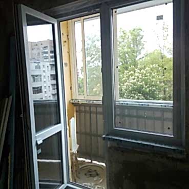пластиковые двери